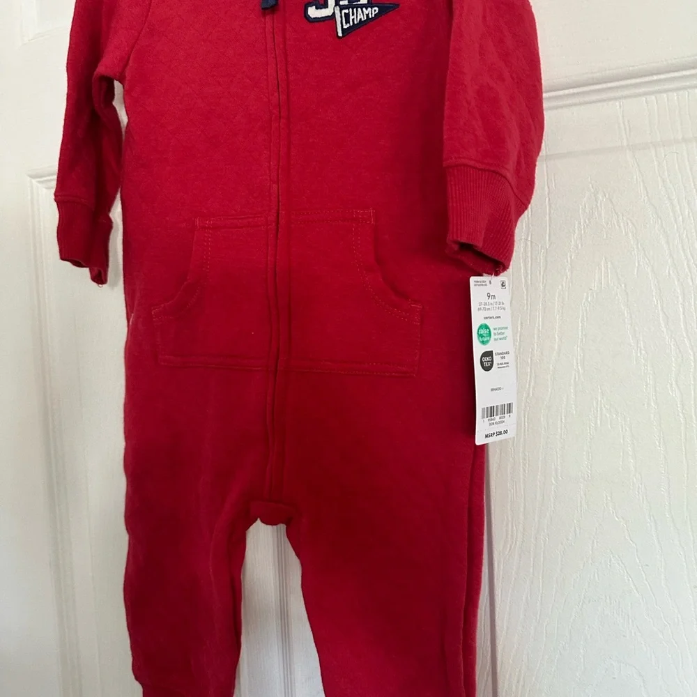 🆕Carter’s Hooded Footies